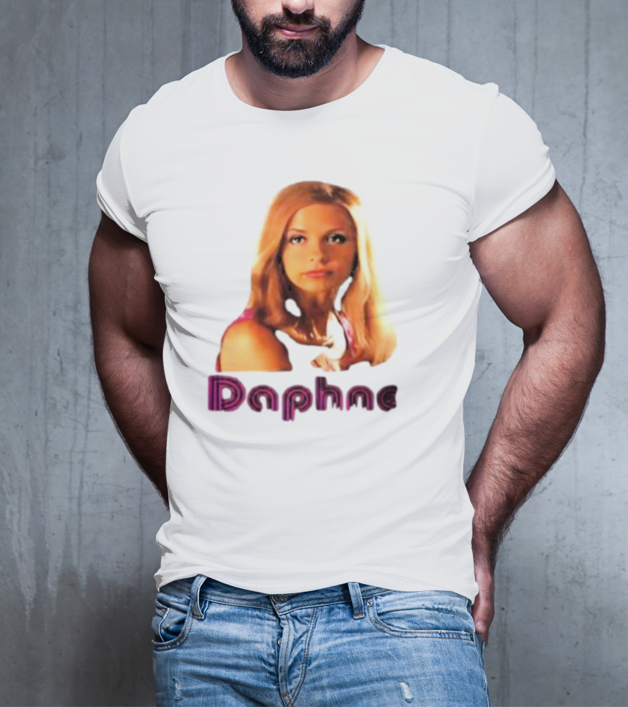 Sarah Michelle Gellar As Daphne In Scooby-Doo Movie T-Shirt
