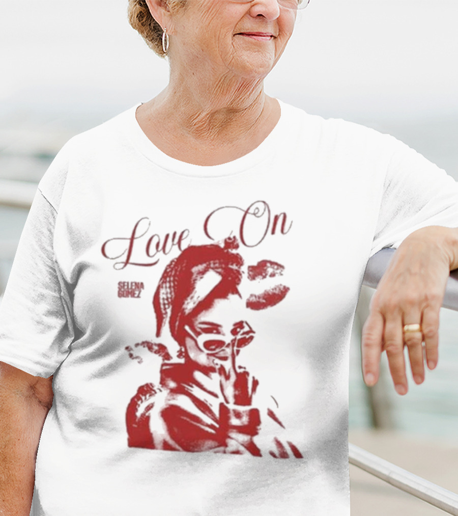 Selenagomez Love On Red Lips And Figure T-Shirt