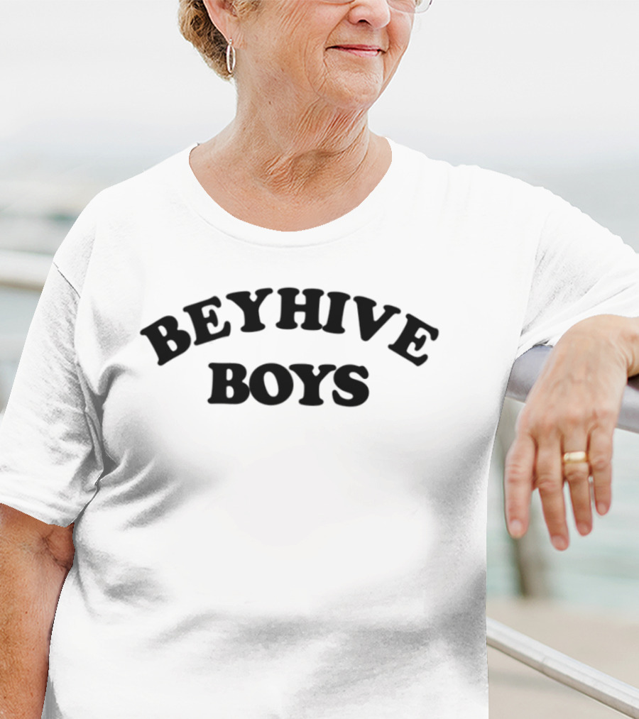 "Beyhive Boys Forever Retro Bee Enthusiast" T-Shirt