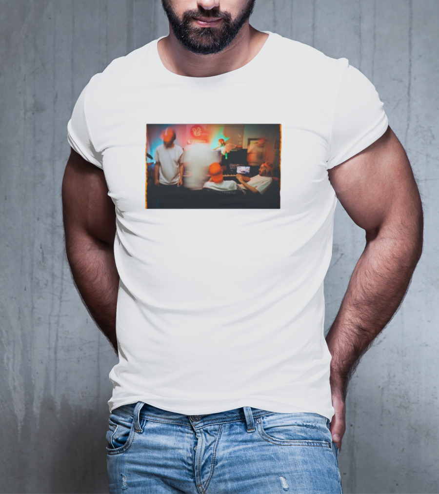 "Evidence Unlearning Studio Orange Hat Musicians In Creative Space" T-Shirt