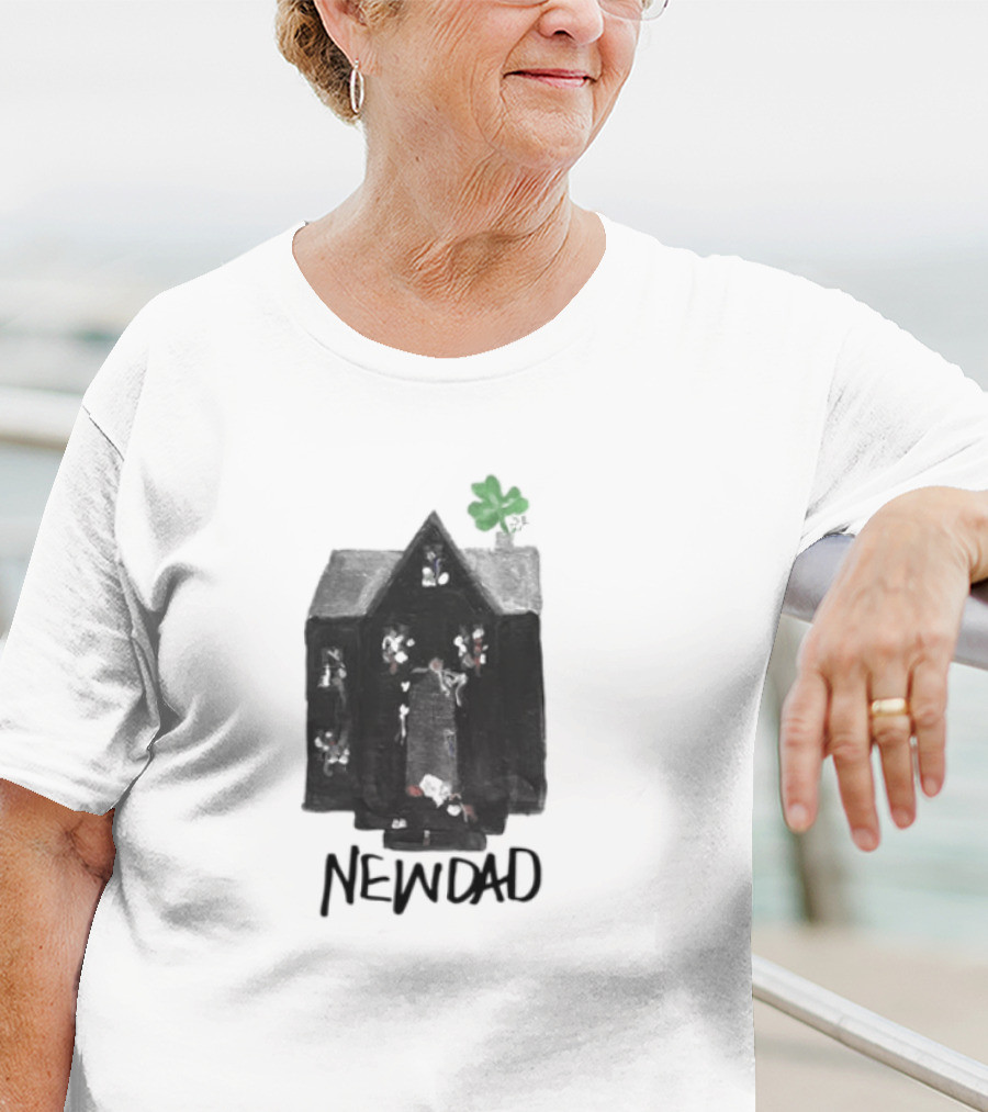 Newdad Altar House With Green Shamrock T-Shirt