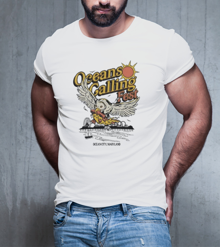 Oceans Calling Fest Seagull With Pizza Graphic T-Shirt