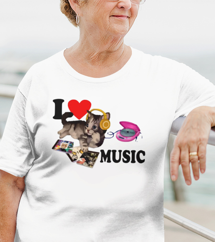 I Love Music Cat Headphones Portable CD Player Cute Cat Photos T-Shirt