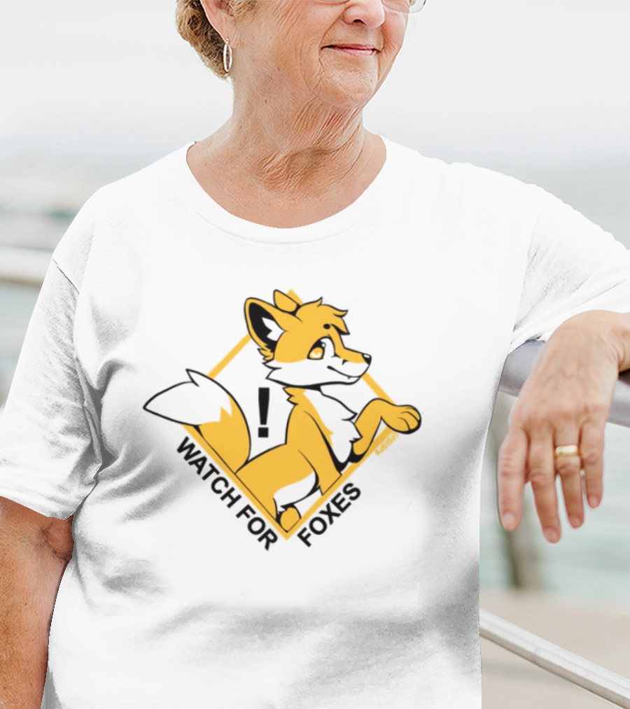 FOR FOXES YELLOW AND BLACK FOX ILLUSTRATION T-Shirt