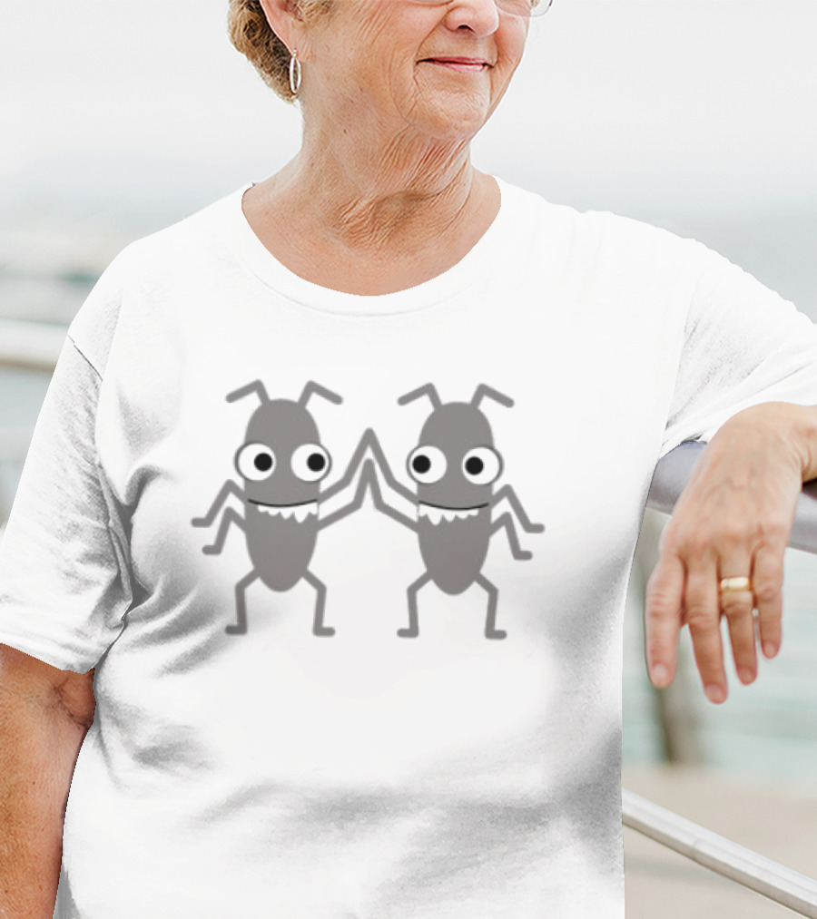 Ministryoftesting Bug High Five Iconic Duo Inspiring Software Testers T-Shirt