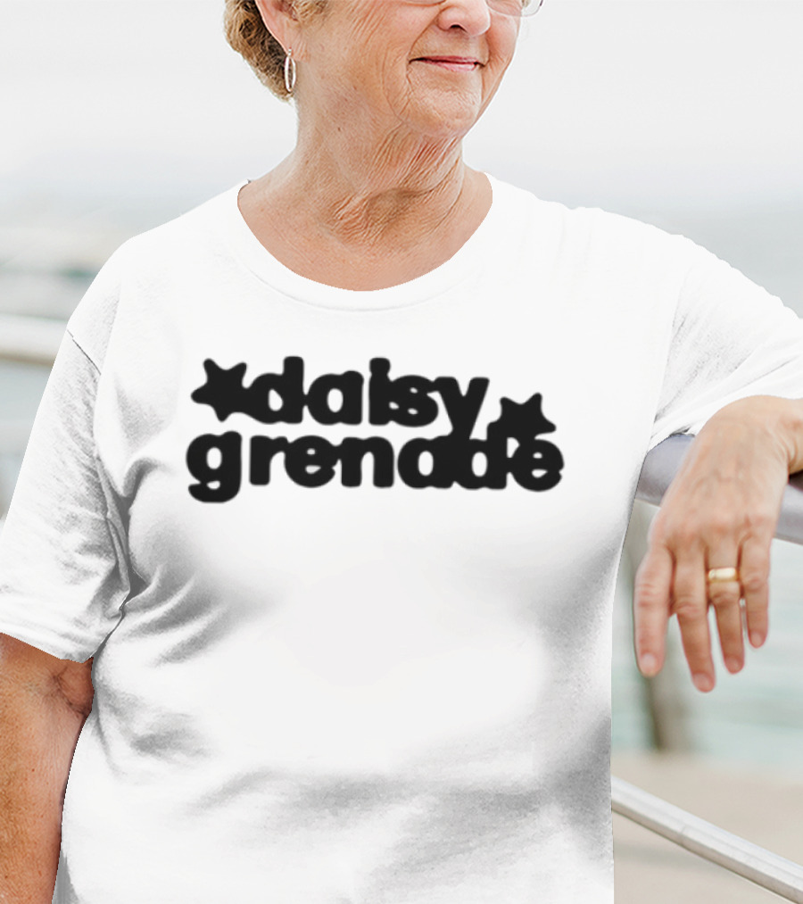 Daisy Grenade Star Raglan T-Shirt