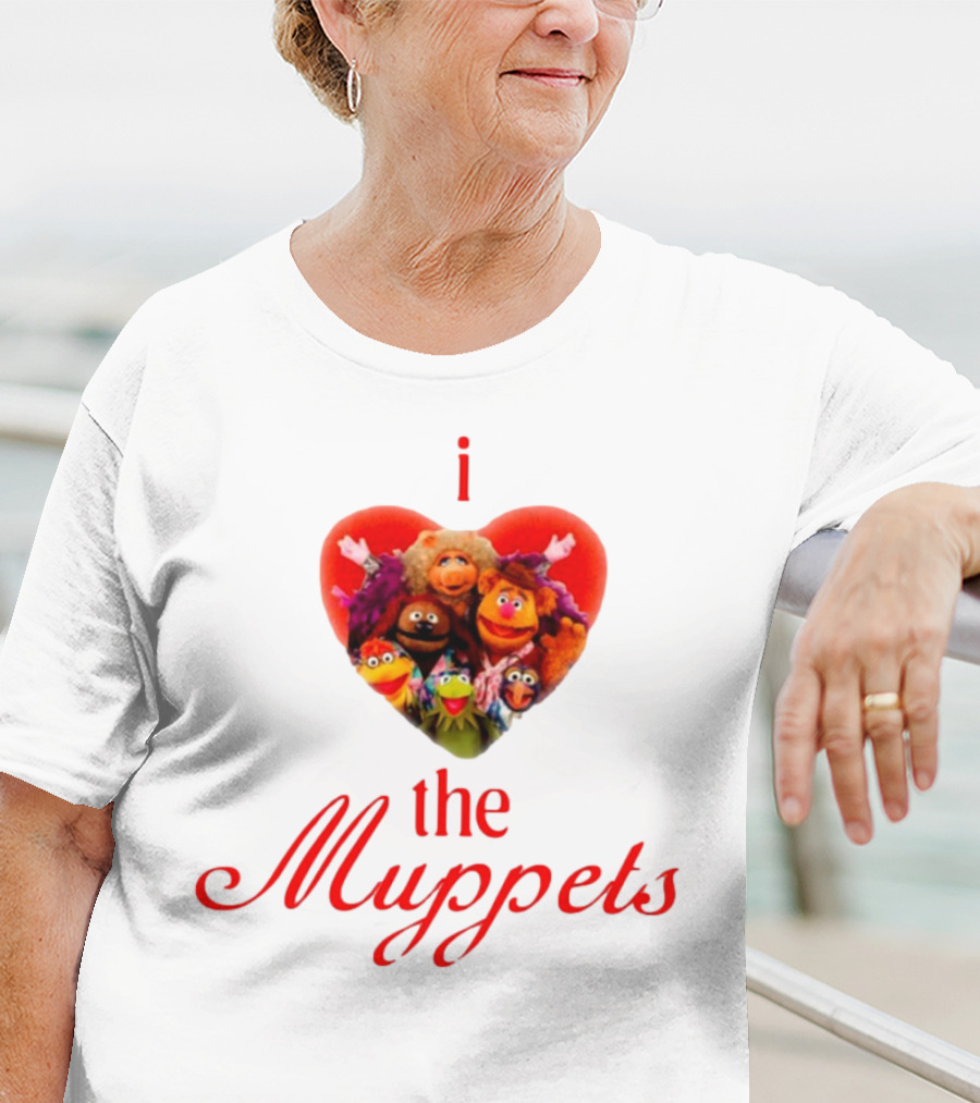 I Love The Muppets Characters Heart Group Image T-Shirt