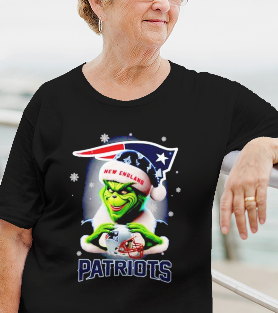 The Grinch Santa New England Patriots Christmas T-Shirt