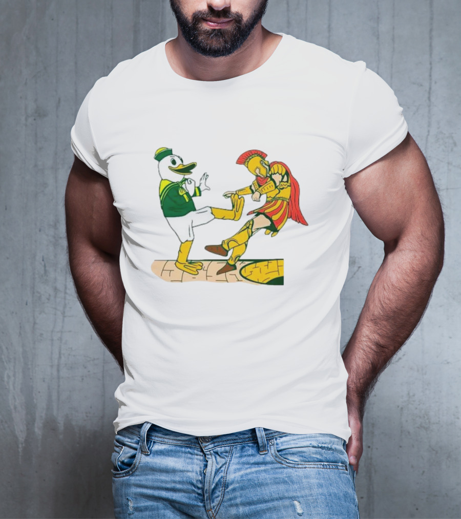 USC Trojans Versus Oregon Ducks Kick Scene T-Shirt