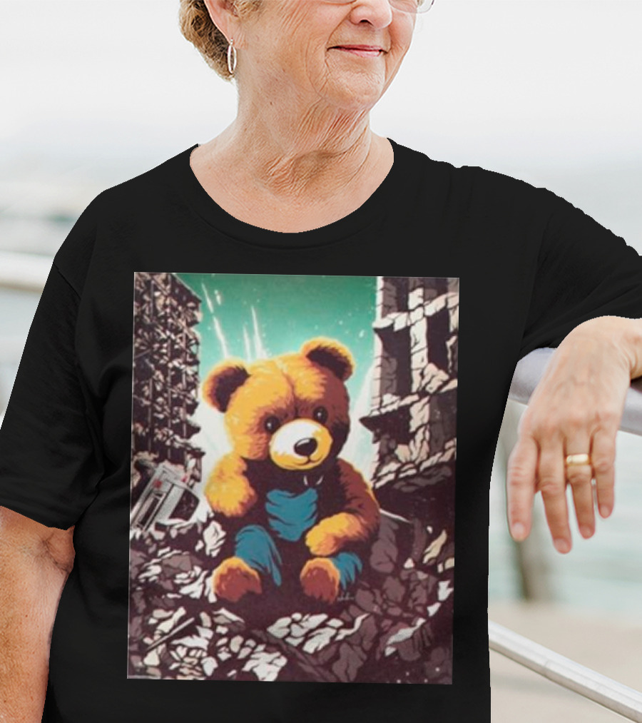 Ceasefire Now Teddy Bear In War-Torn Ruins T-Shirt