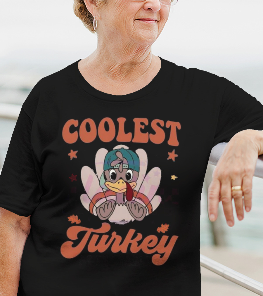Coolest Turkey At The Table Vintage Cartoon Style With Cap And Stars Decor T-Shirt