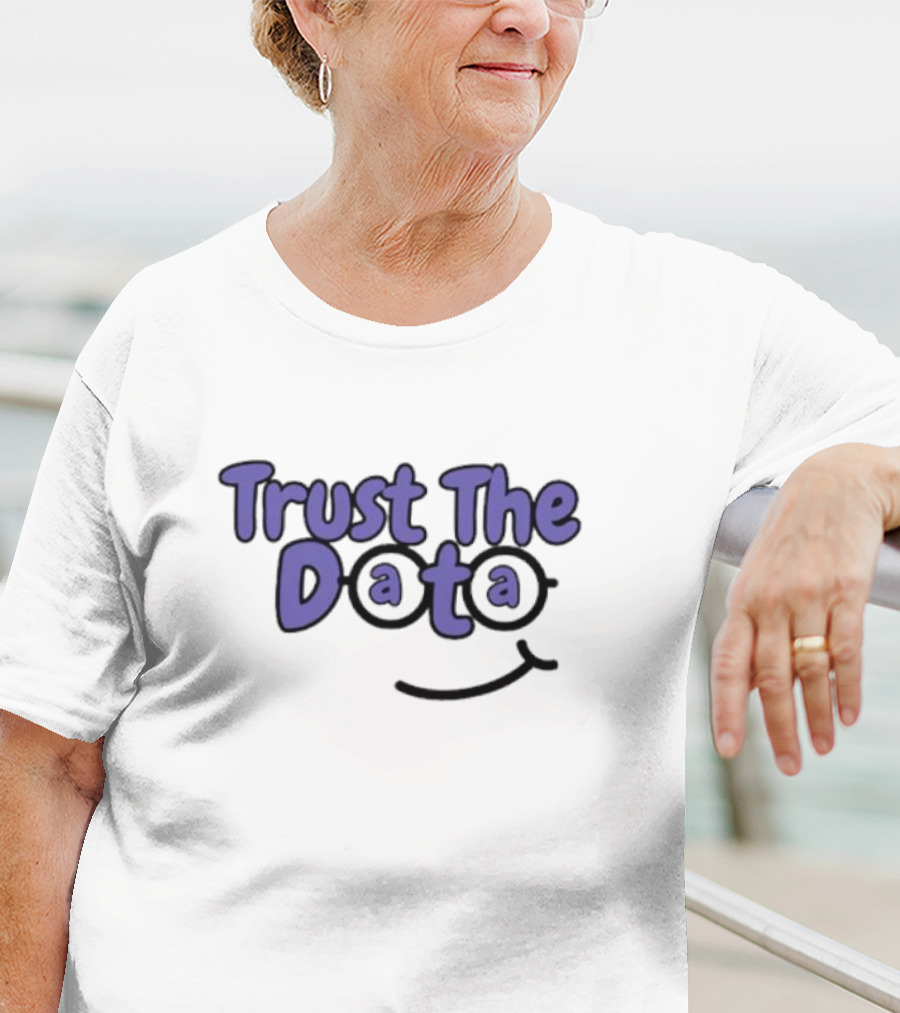 Trust The Data Glasses Smiley T-Shirt