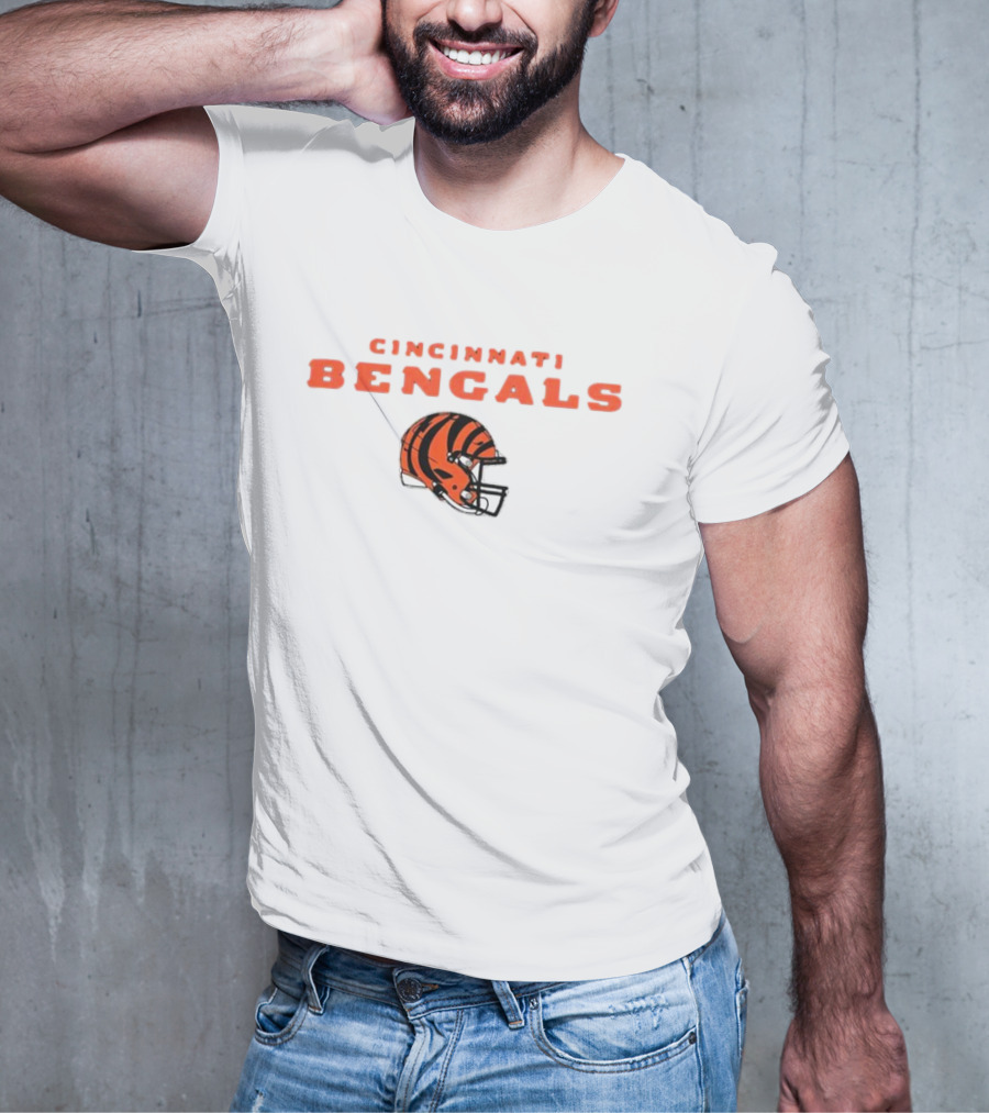 Logan Wilson Cincinnati Bengals 55 Number Helmet T-Shirt