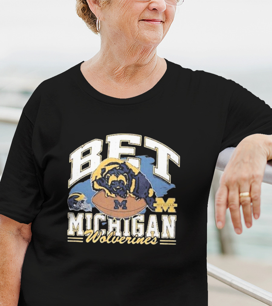 Bet Michigan Wolverines Helmet Football T-Shirt