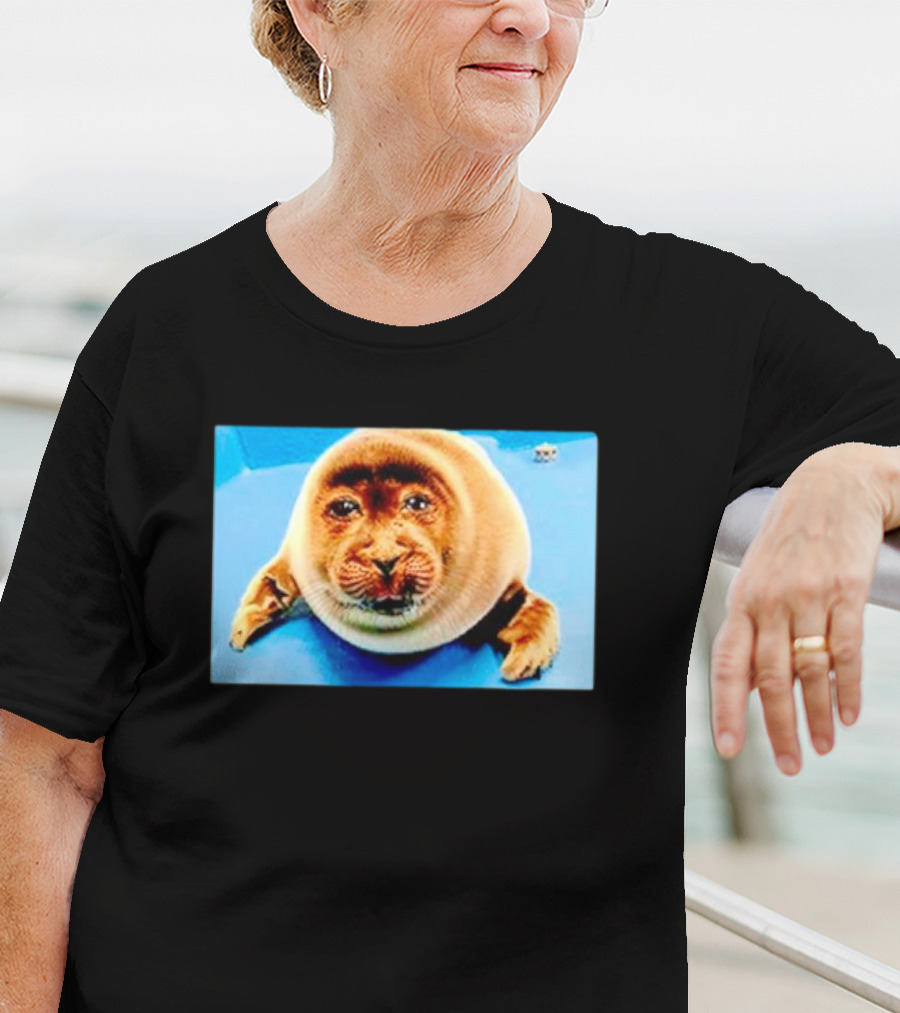 Toba Aquarium Adorable Baby Seal T-Shirt