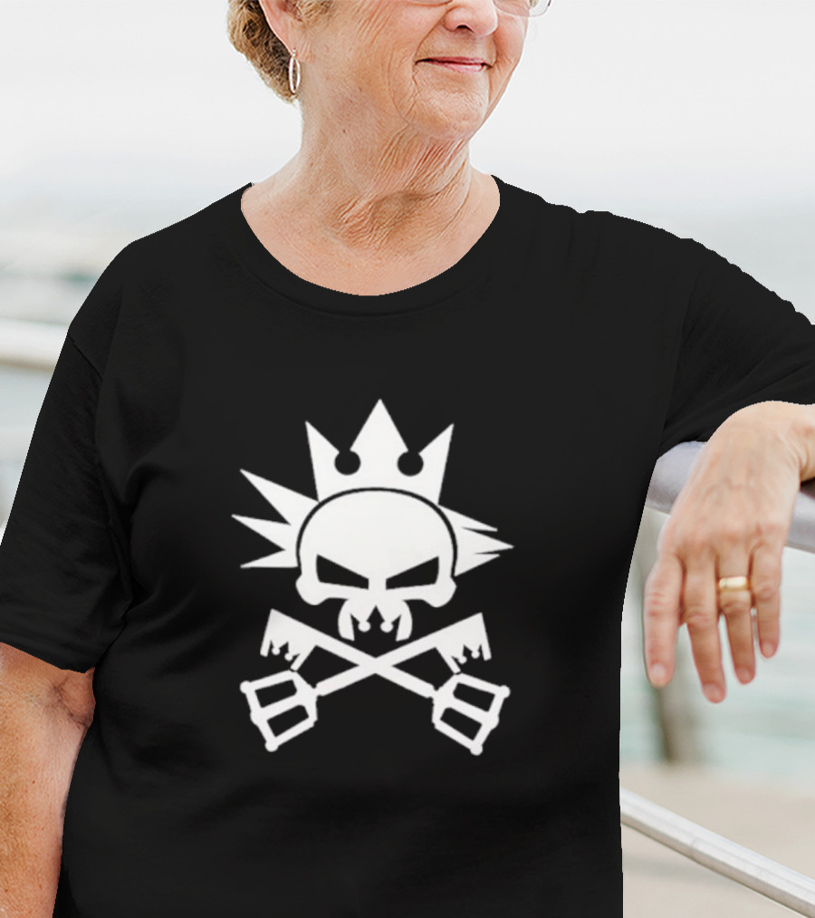 Yozora Emblem Crowned Skull With Crossed Keys T-Shirt