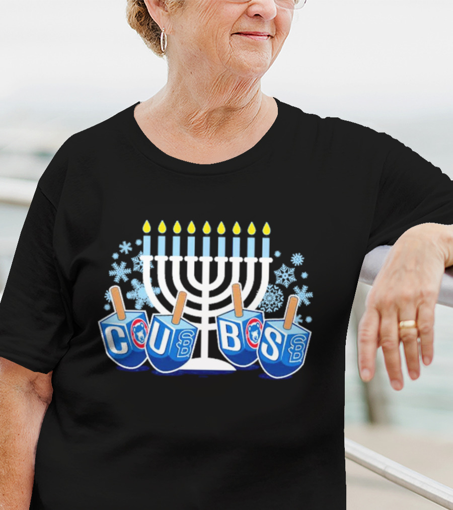 Cubs Hanukkah Menorah Dreidels Snowflakes T-Shirt