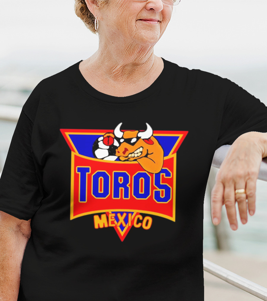 Toros Mexico Soccer Bull Emblem T-Shirt