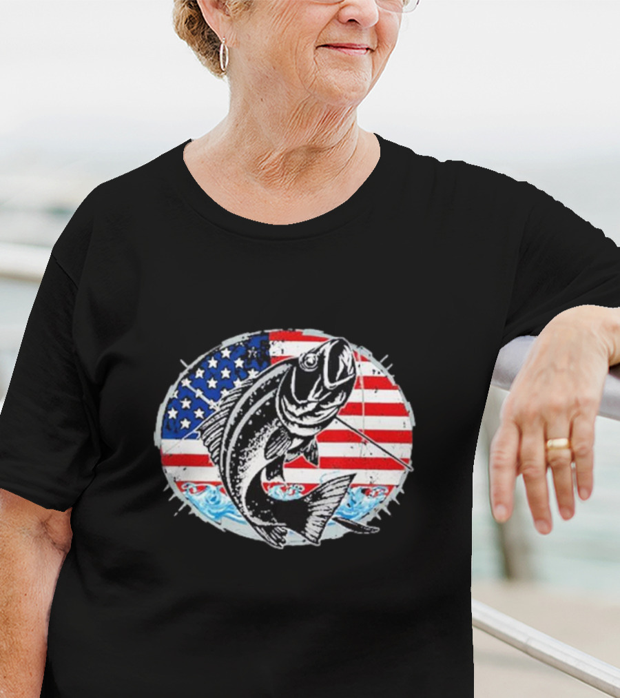 Fishing Lovers American Flag Bass Catch Waves Patriotic T-Shirt