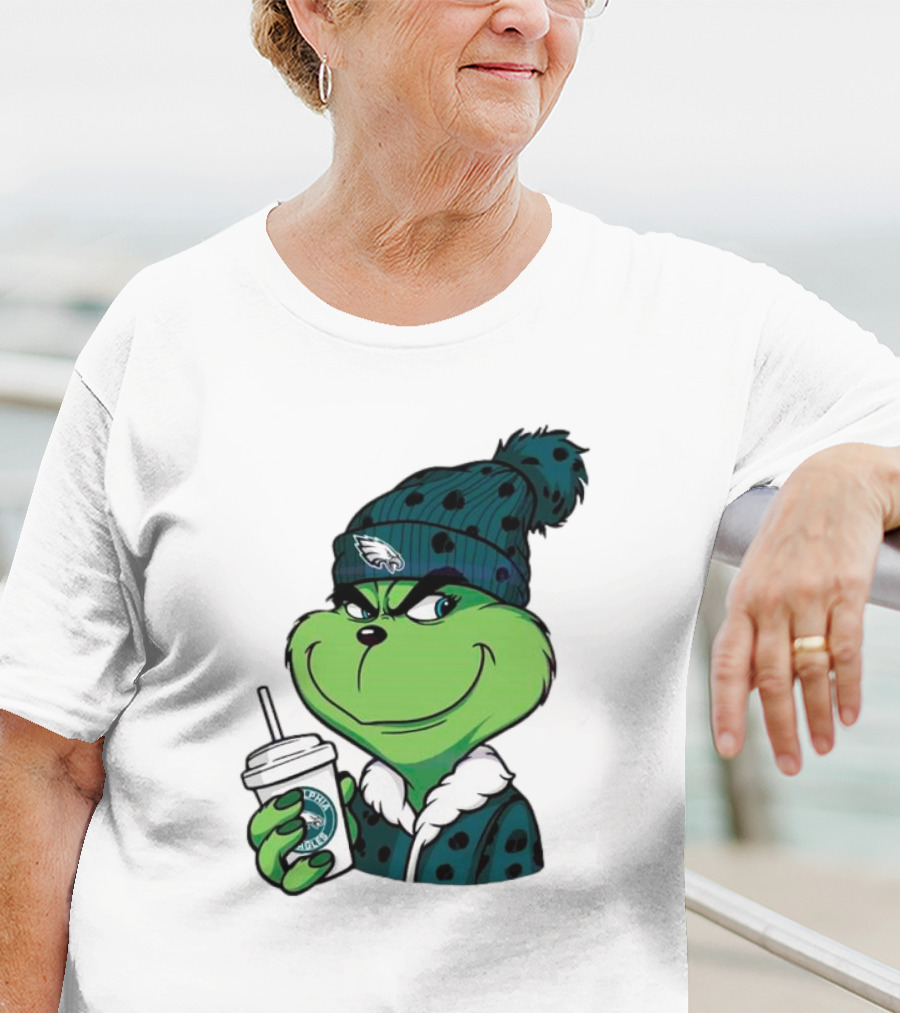 Grinch Holding Cup Wearing Philadelphia Eagles Beanie T-Shirt