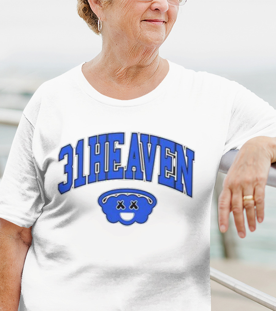 Young Mantis 31 Heaven Blue Smiling Cloud T-Shirt