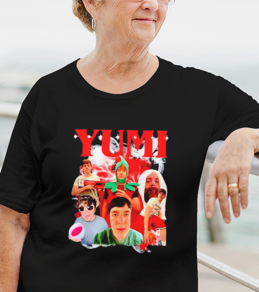 Yumimainn Yumi Meme Collage T-Shirt