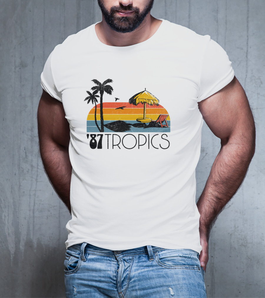 '87 Tropics Palm Beach Sunset Umbrella Lounge Chair T-Shirt