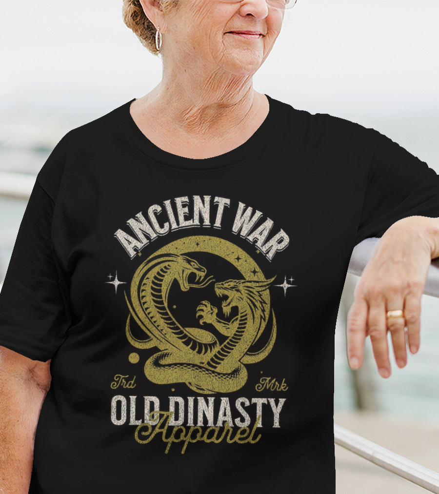 Ancient War Old Dinasty Apparel Dragon And Snake Fighting T-Shirt