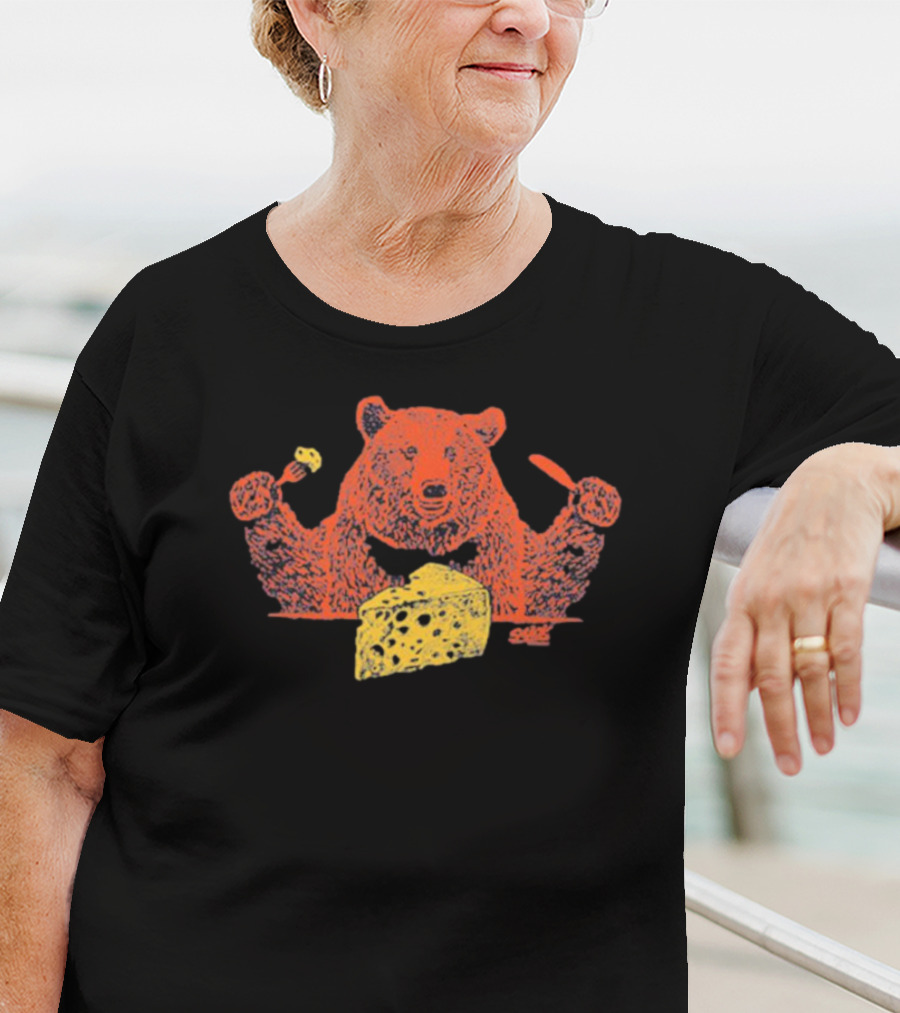 Chicago Bears Let's Eat Cheese Bear Eating Cheese T-Shirt