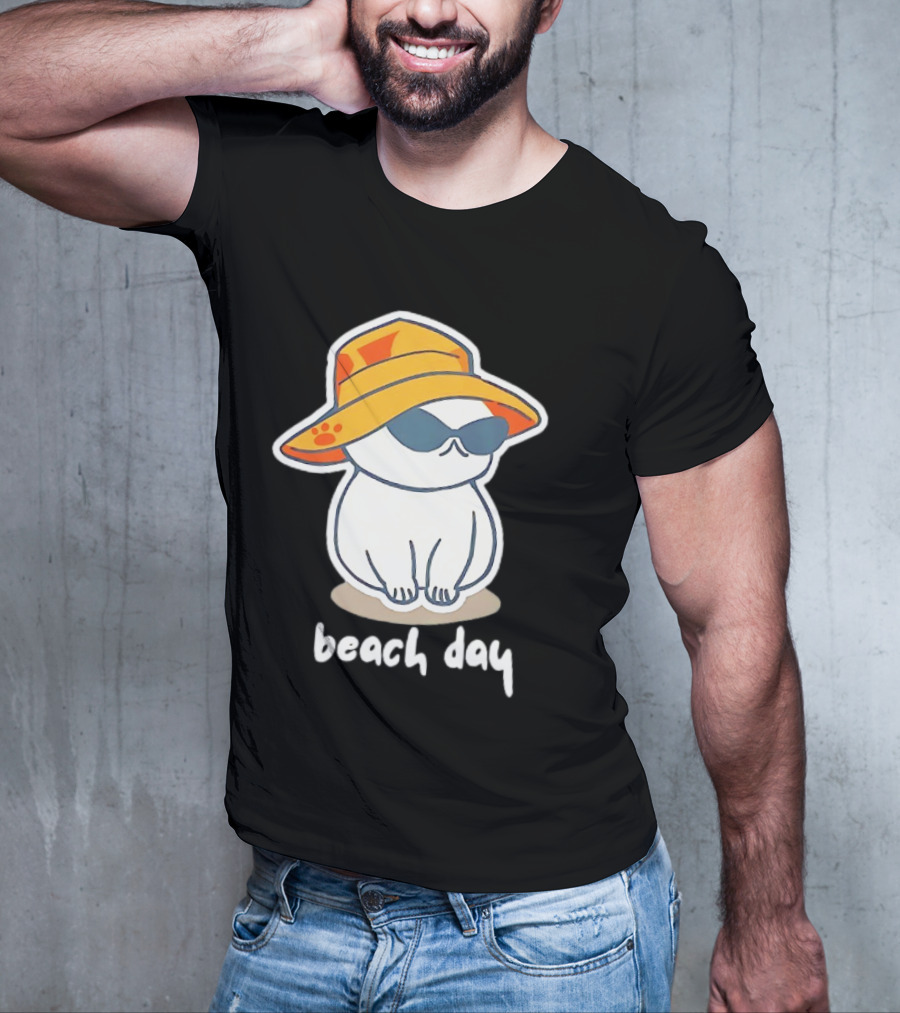 Cat Relaxing In Sunglasses And Hat For A Beach Day T-Shirt