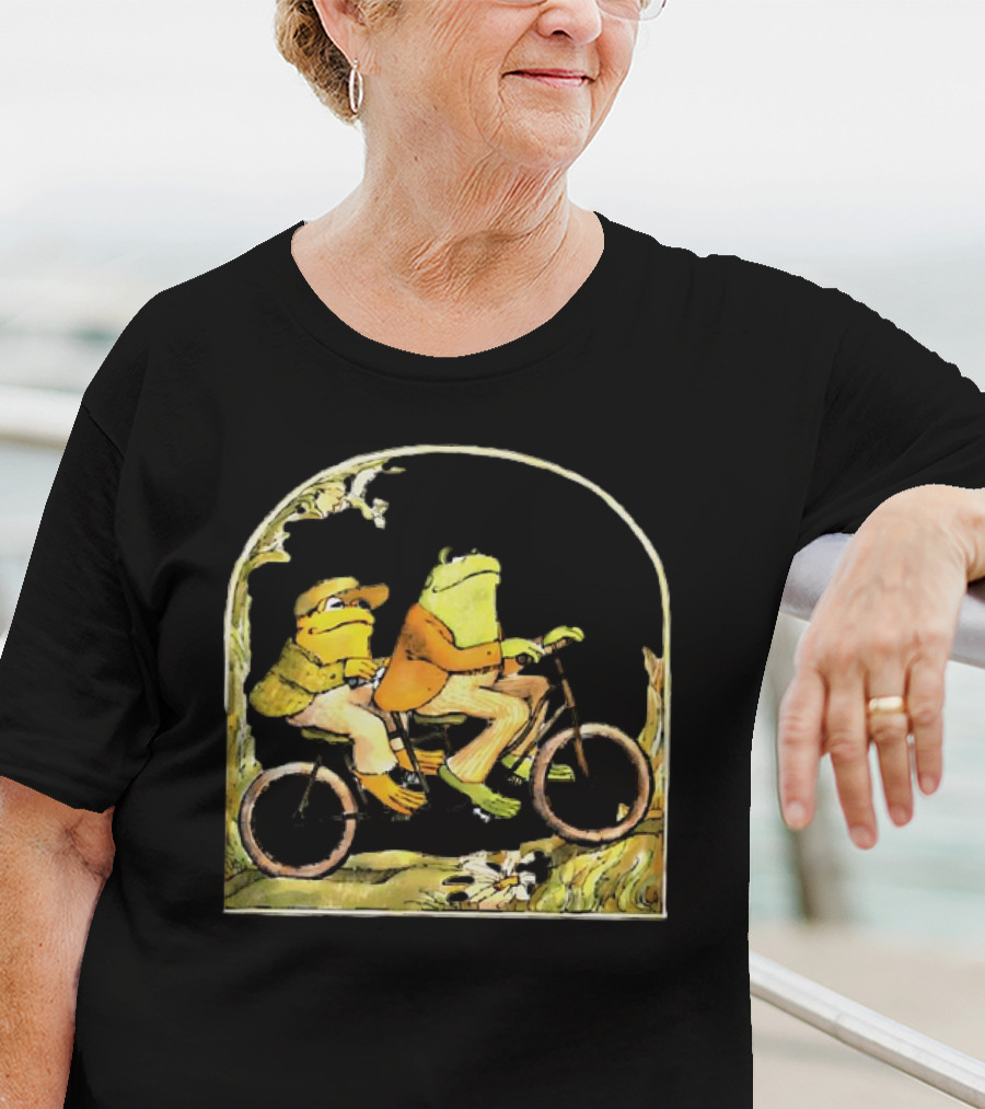 Frog And Toad Riding Tandem Bicycle In Nature Scene T-Shirt