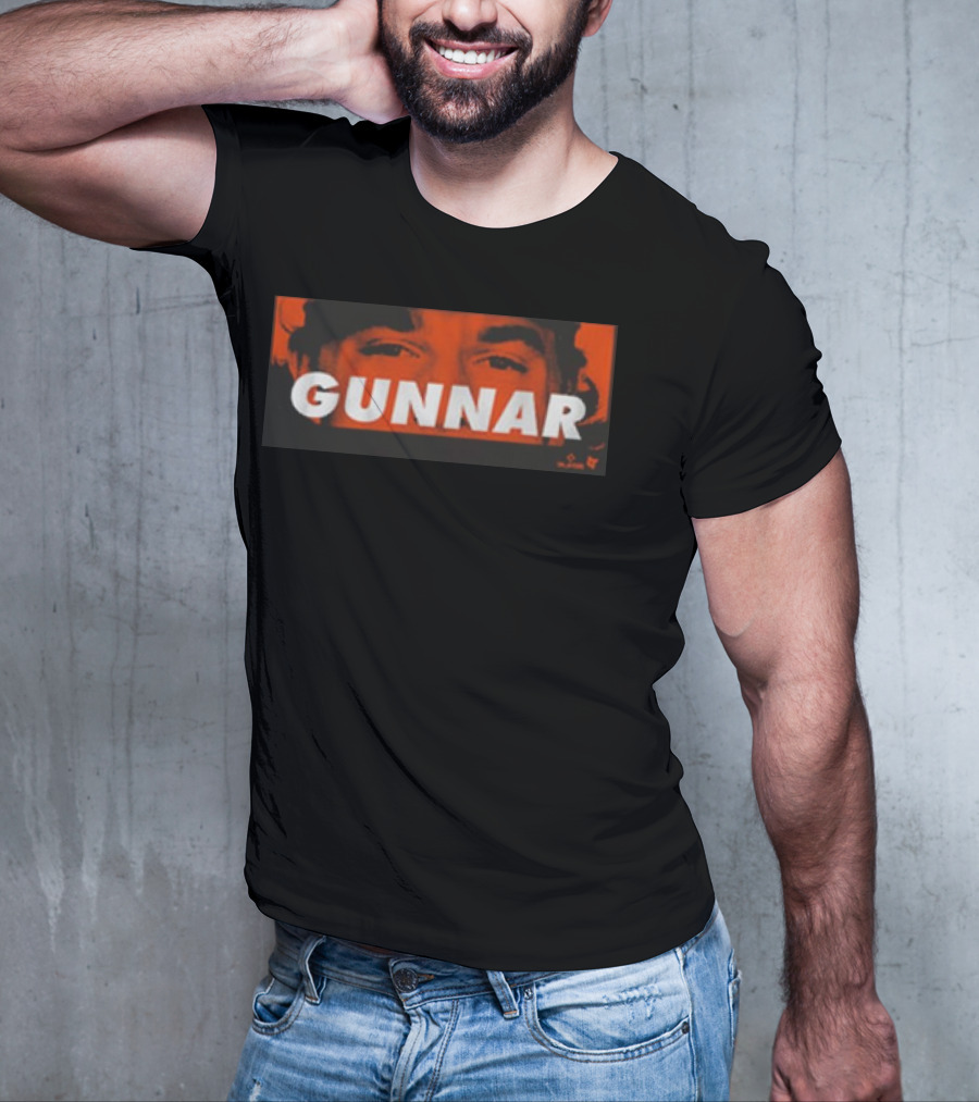 Gunnar Henderson Gunnar Eyes Red Face Close-Up T-Shirt