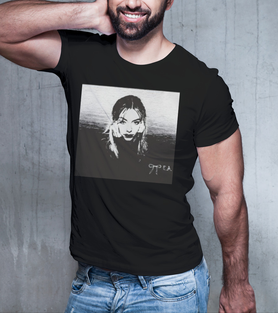 Eileen Alister The Alister E.A. Monochrome T-Shirt