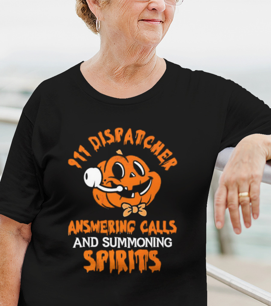 911 Dispatcher Answering Calls And Summoning Spirits Pumpkin T-Shirt