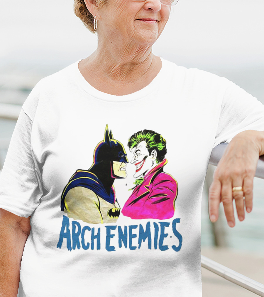 Batman Joker Arch Enemies Comics Face-Off Iconic Showdown T-Shirt