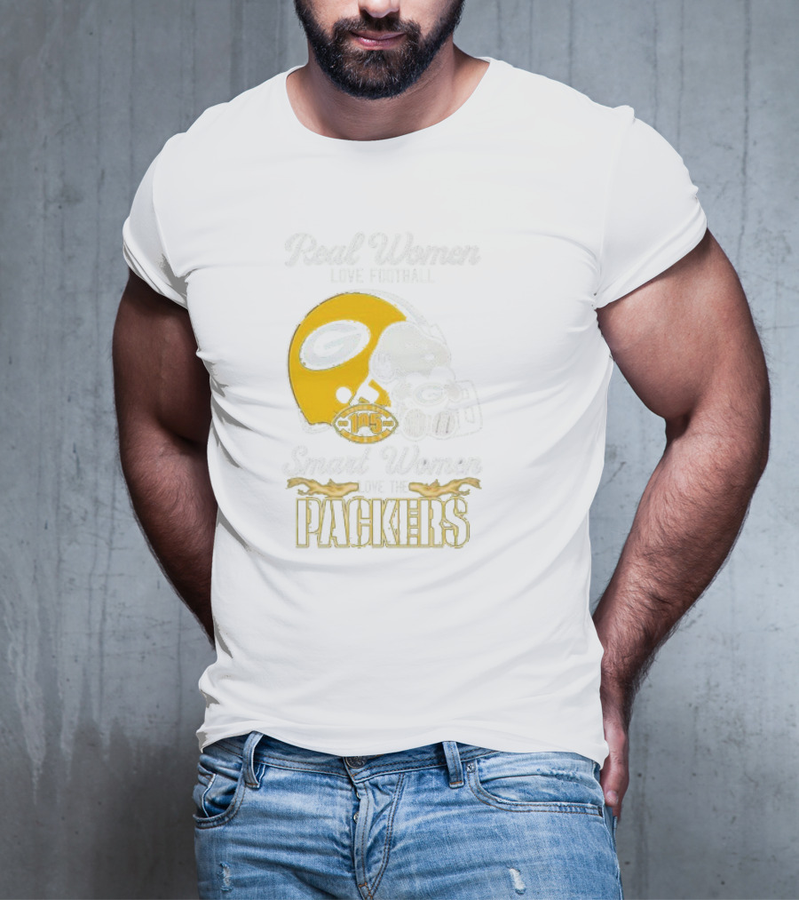 Real Women Love Football Smart Women Love The Packers X Snoopy Helmet Gold Football 105 T-Shirt