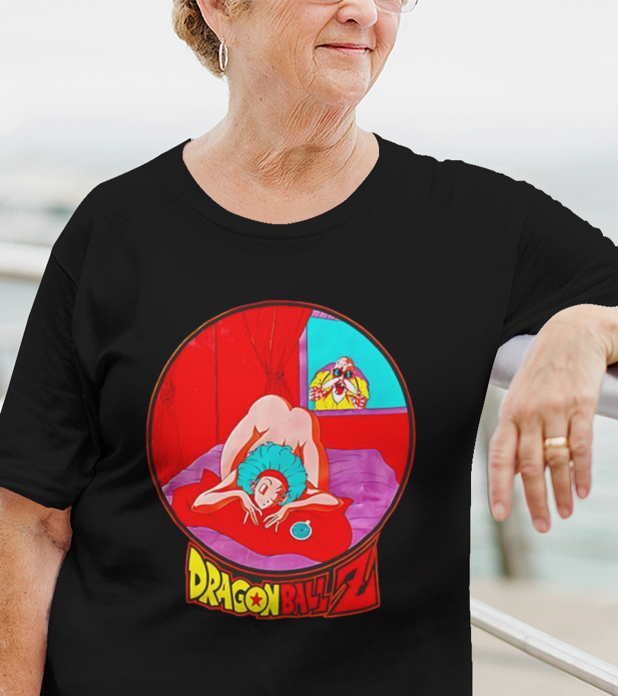 Dragon Ball Z Master Roshi Peeping Vintage Scene With Bulma T-Shirt