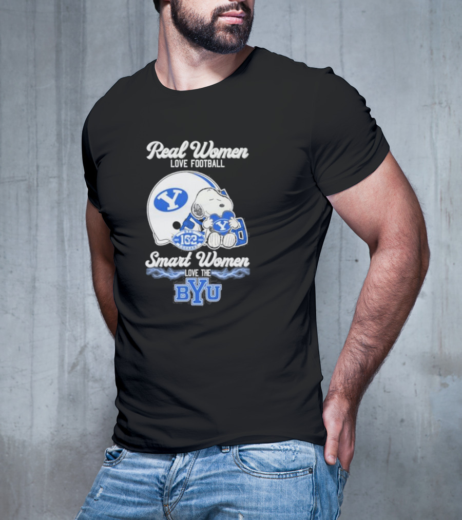 Real Women Love Football Smart Women Love The BYU Cougars Snoopy Helmet Fan 162 T-Shirt
