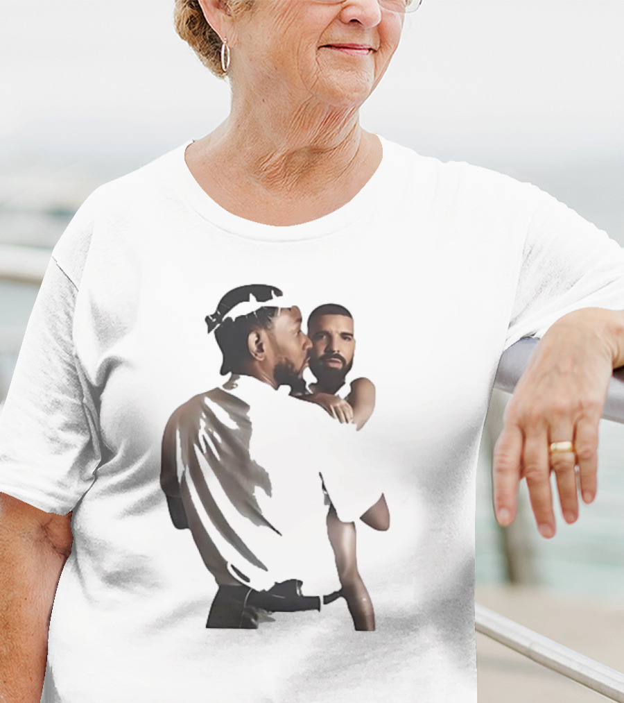 Kendrick Lamar Carrying Drake Rapper Stars Funny Image T-Shirt