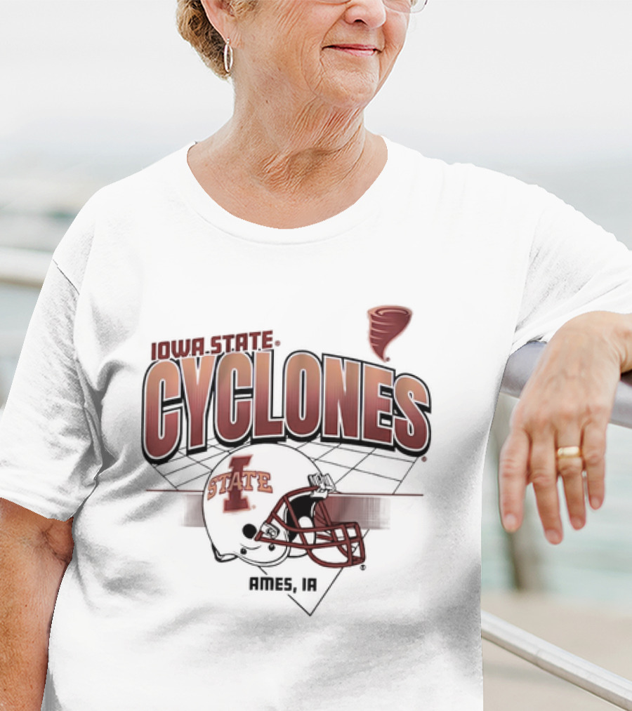 Iowa State Cyclones Ames Helmet Grid Tornado Vintage T-Shirt