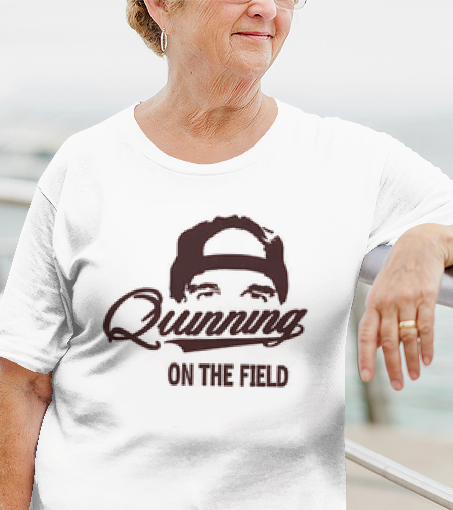 Commanders Quinning On The Field Dan Quinn T-Shirt