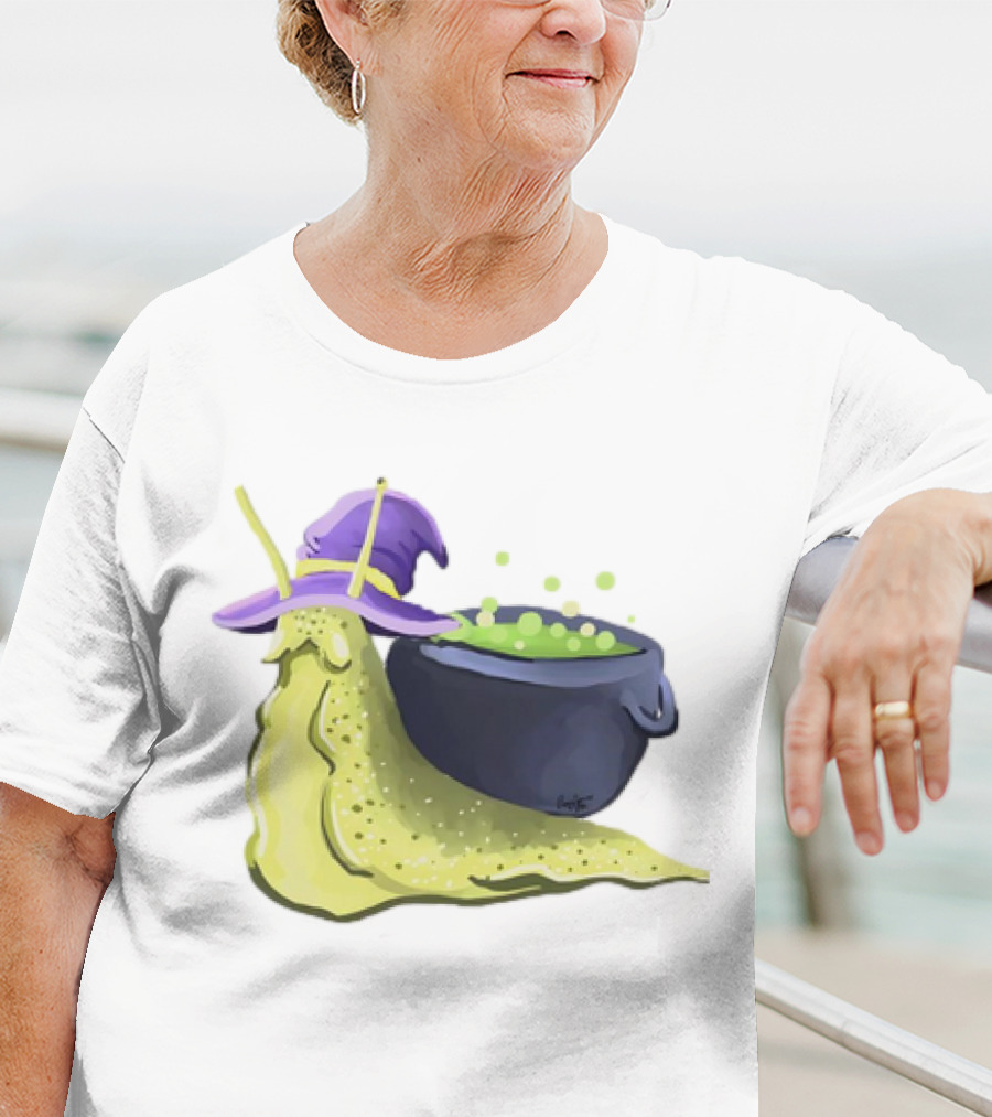 Cauldron Snail Classic Witch Hat Potion Magic T-Shirt