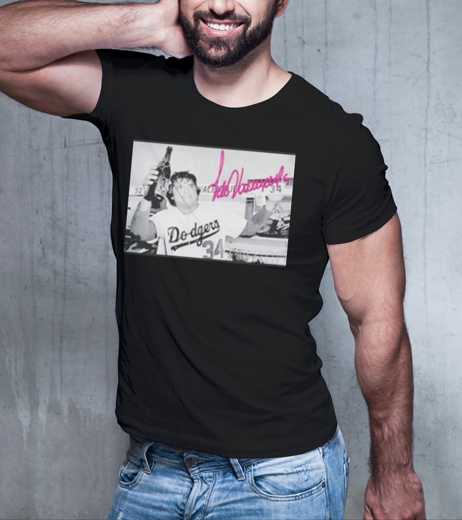 Dodgers Fernando Valenzuela Vintage Photo With Signature Baseball T-Shirt