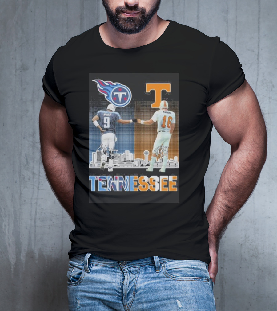 Tennessee Titans Steve McNair Peyton Manning Volunteers Skyline T-Shirt