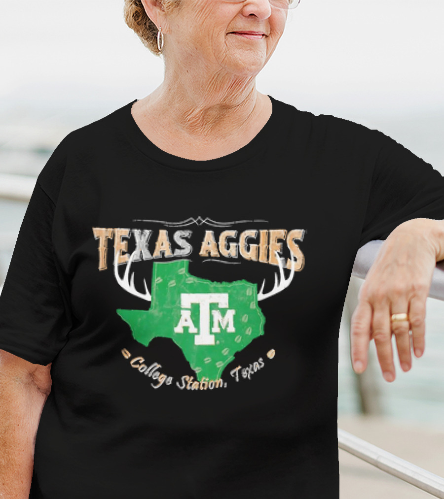 Texas Aggies A&M College Station Texas Deer Season T-Shirt