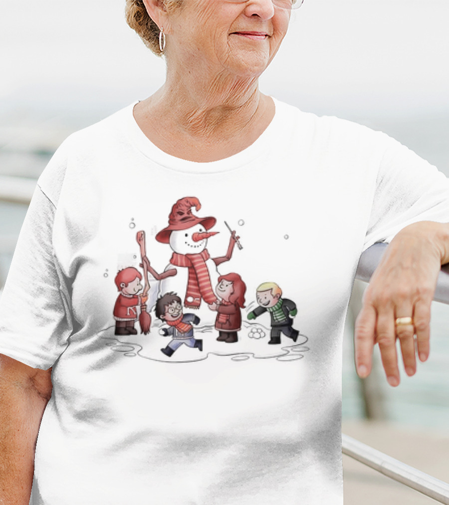 Young Wizard Students Building Snowman In House-Themed Scarves And Hats T-Shirt