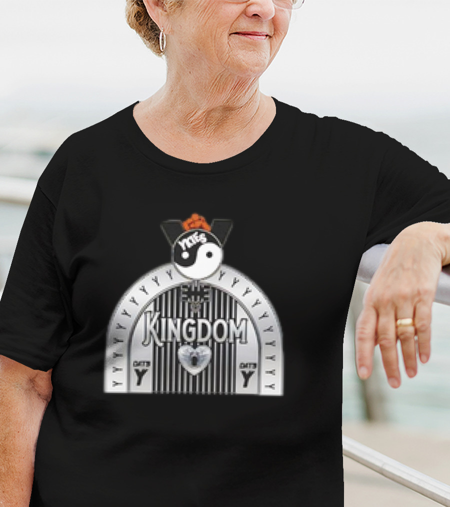 The Keys Yin Yang Crown Kingdom Dats Y I Got The Keys Black T-Shirt