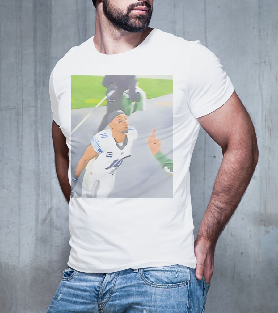 Amon Ra St Brown Number 14 Lions Kiss Meme T-Shirt