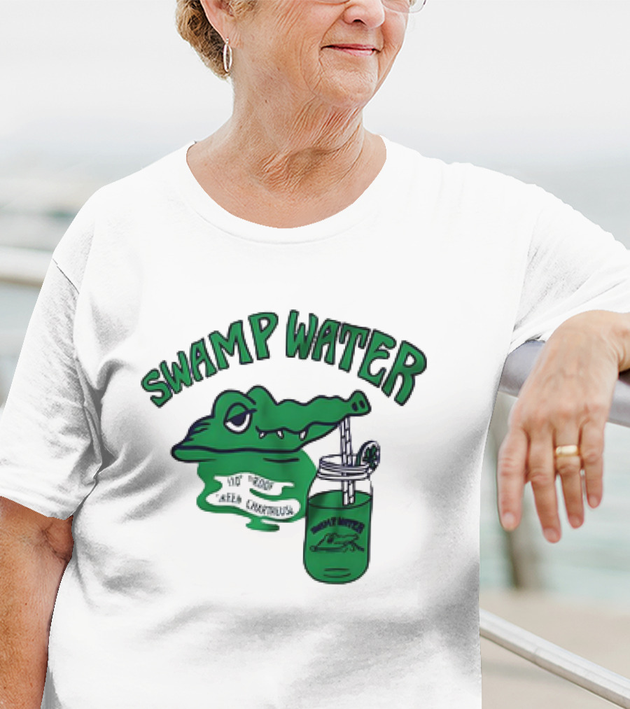 Swamp Water Alligator Drink Jar Vintage Cartoon T-Shirt