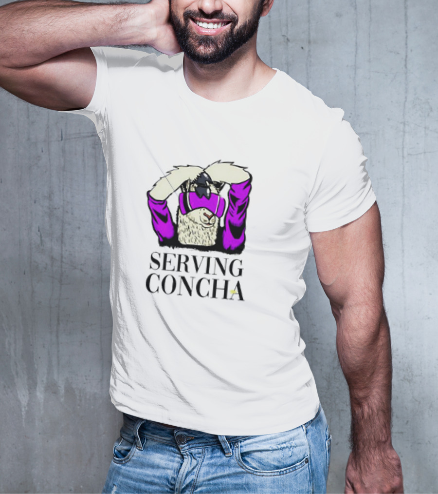 MarcoMania Serving Concha Llama With Purple T-Shirt